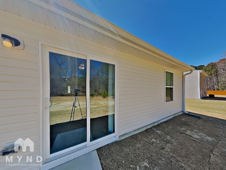 Building Photo - 126 Warwick Dr