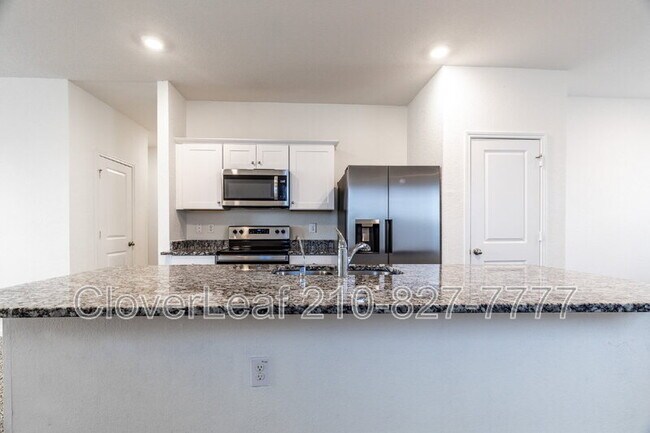 Building Photo - 8360 Falcon Meadow Dr