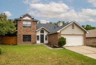 Building Photo - 2108 Warfield Way