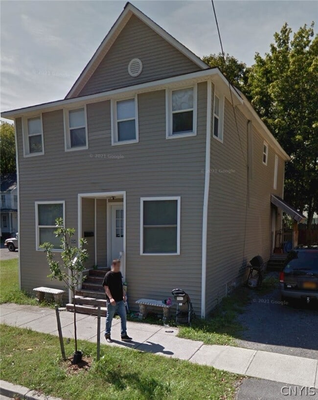 Building Photo - 304 S Rutland St