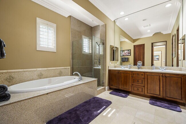 Building Photo - 56985 Village Dr