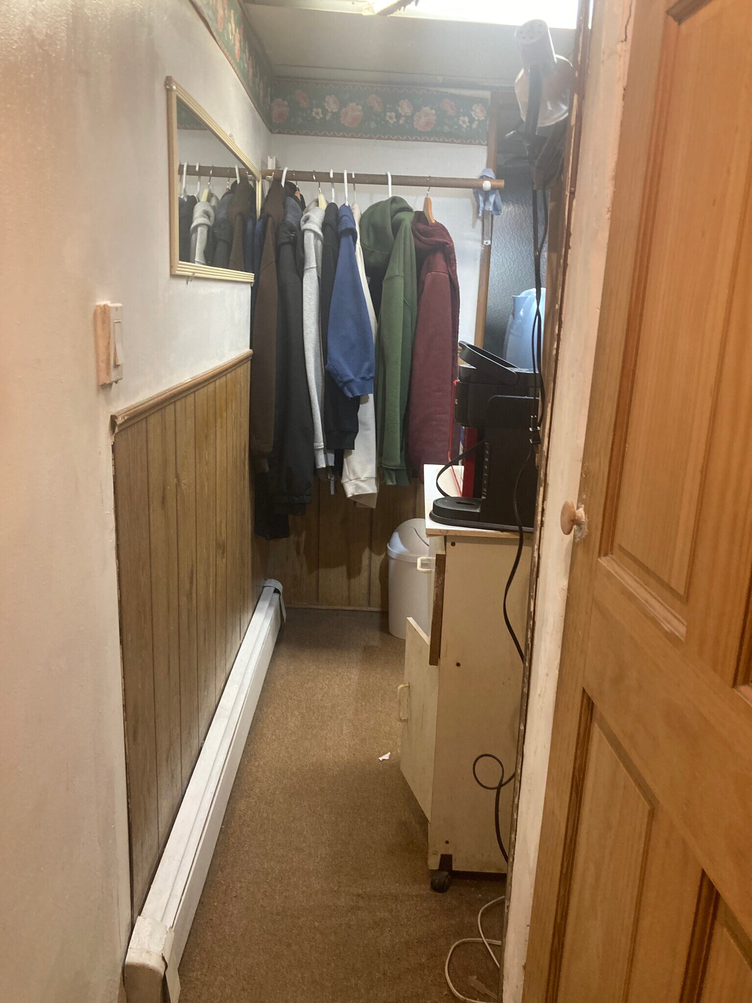 Exit bdrm Hall /kitchen clothes pole - 764 Lenore Ln