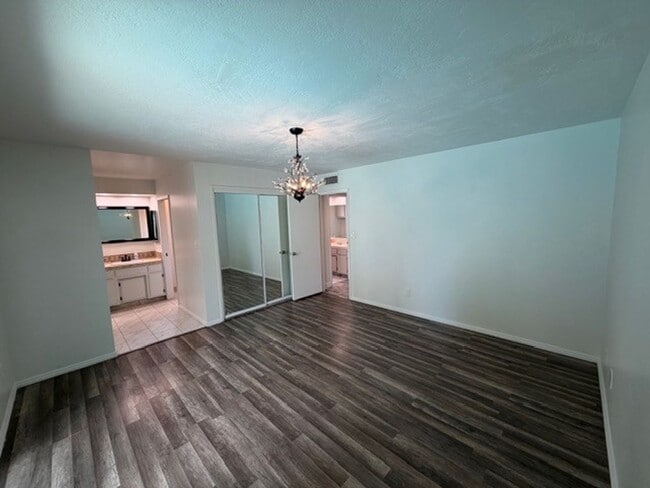 Building Photo - 8908 Thurber Ln