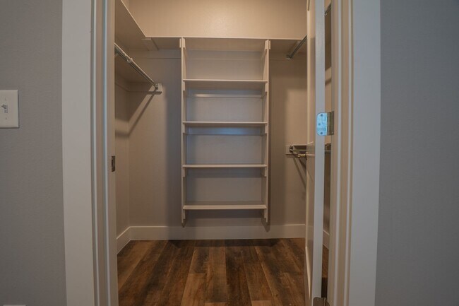 Building Photo - Spacious 3 bed 2 bath in Pea Ridge