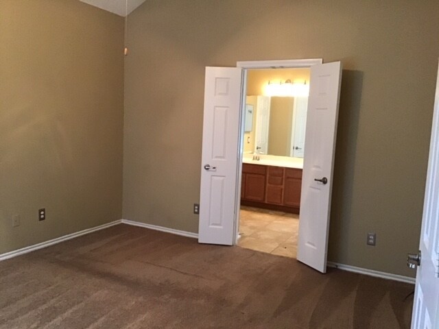 Building Photo - 8723 Rollick Dr