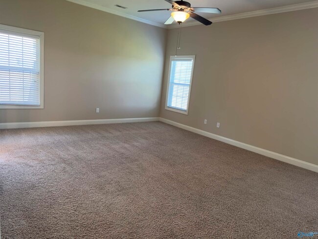 Building Photo - 2444 Bell Manor Dr SW