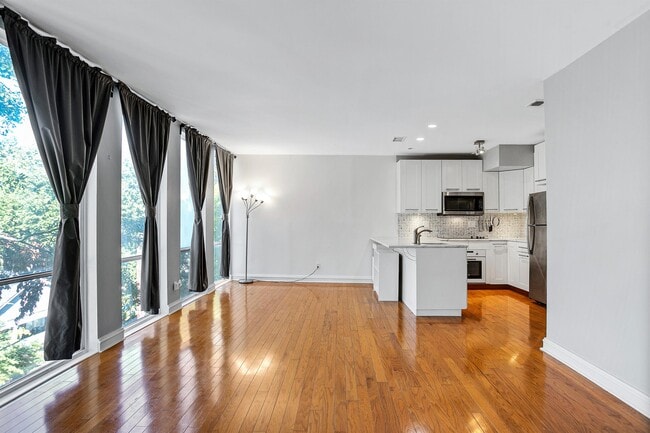 Primary Photo - 287 14th St NW