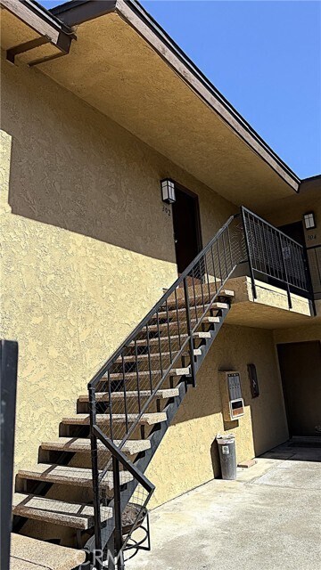 Building Photo - 30 E Blueridge Ave