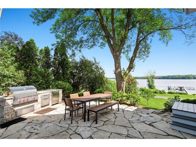 Building Photo - 2462 Lafayette Rd