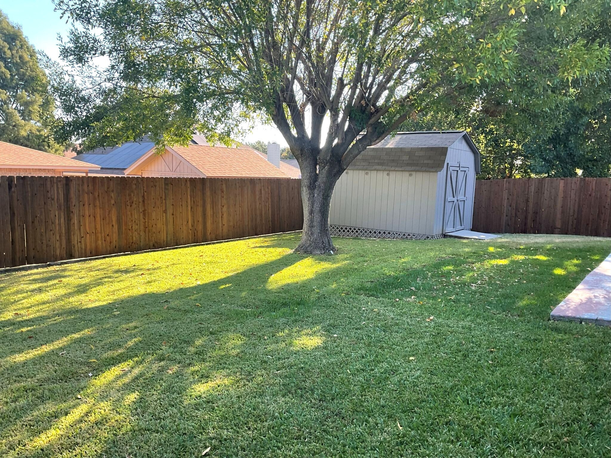 Building Photo - 708 Ridgehill Dr
