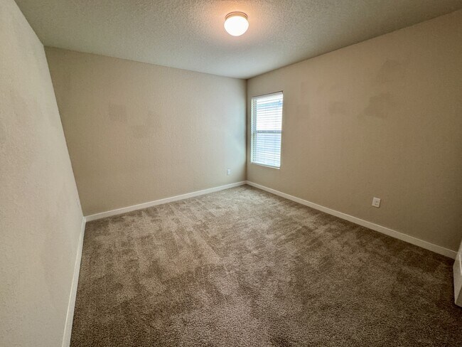 Building Photo - 5539 Pearl Valley