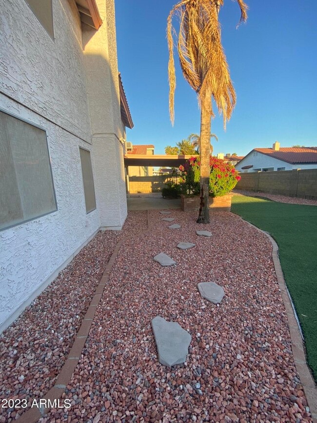 Building Photo - 7815 W Jenan Dr