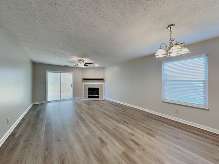 Building Photo - 703 Muirfield Dr