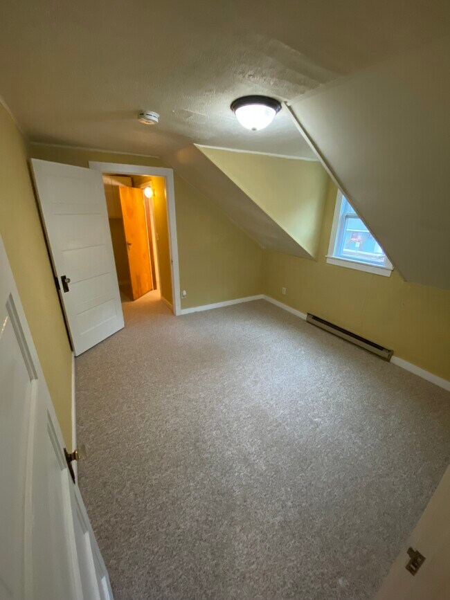 Building Photo - 7932 Violet Dr