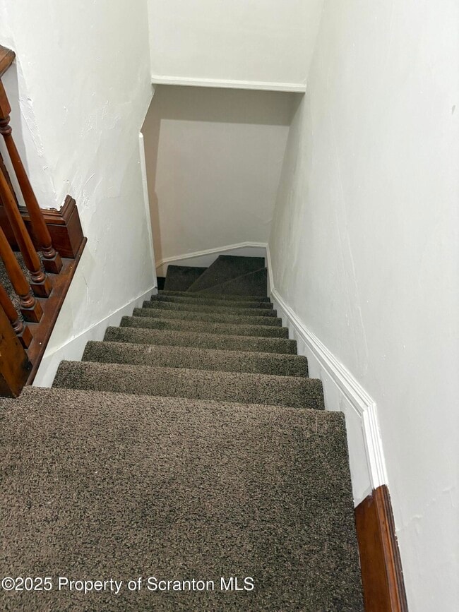 Building Photo - 31 Washington St