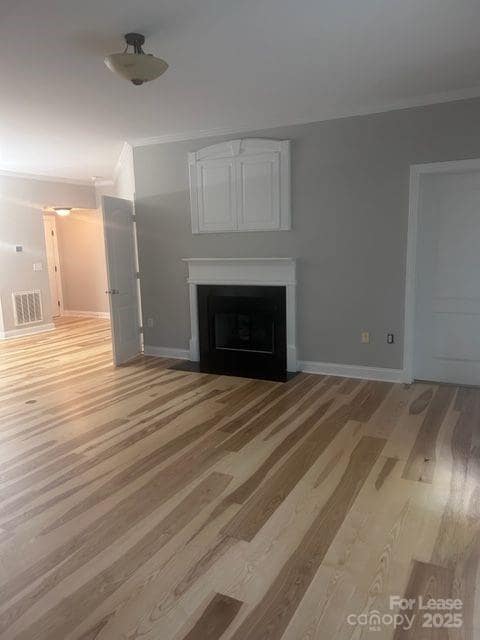 Building Photo - 725 Magnolia Ave