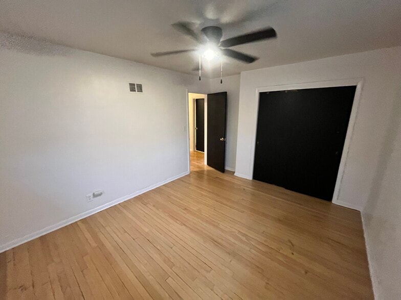 Building Photo - 3937 N 98th St