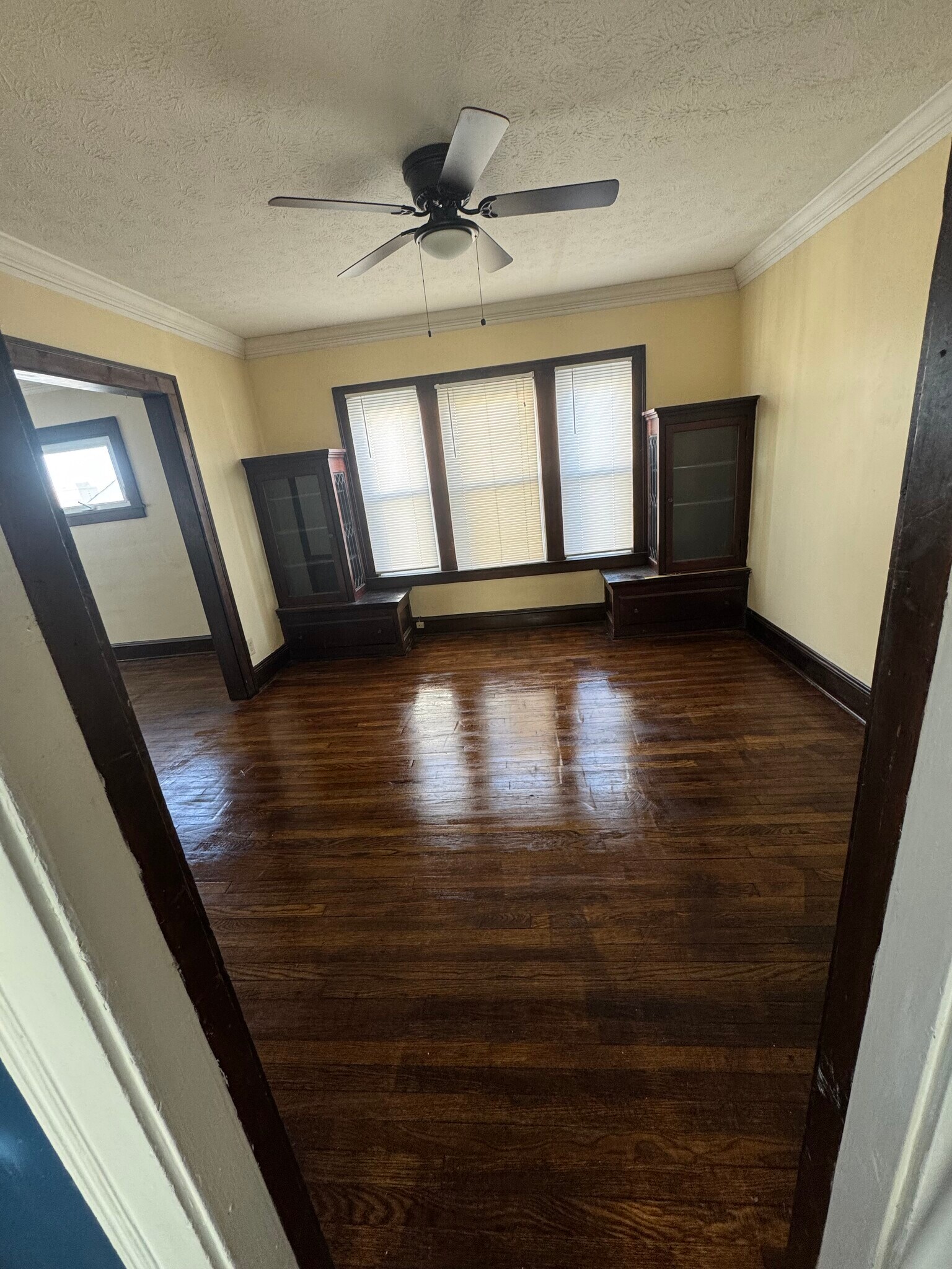 Building Photo - 1653 Bunts Rd