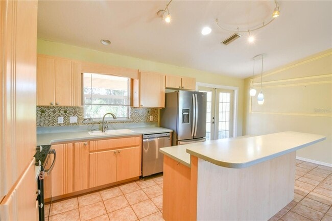 Building Photo - 2731 Verde Terrace