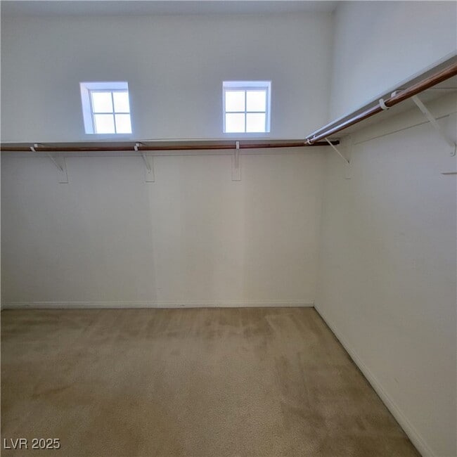 Building Photo - 211 Tayman Park Ave