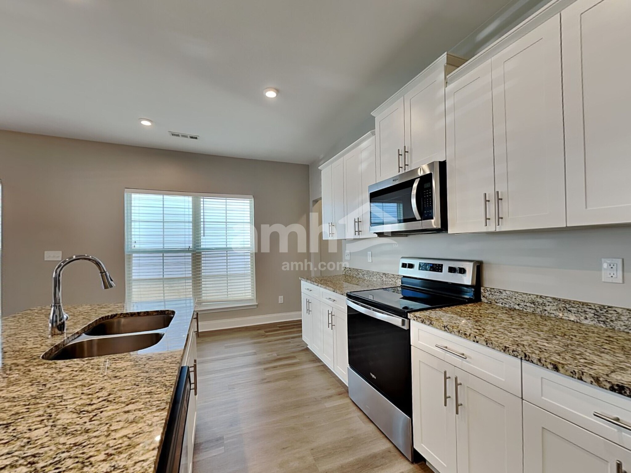 Building Photo - 5342 Tupelo St