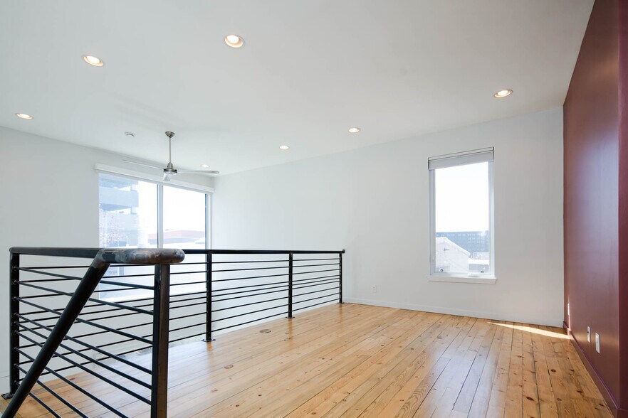 Building Photo - 3513 Delgany St