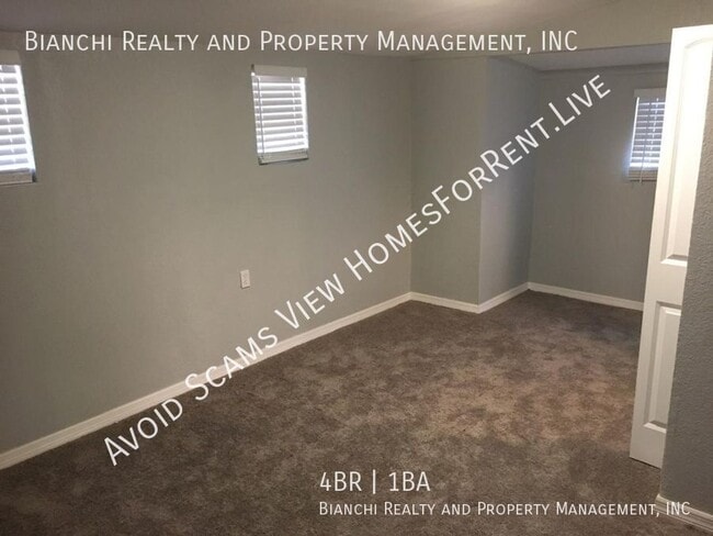 Building Photo - 3450 17th Ave S