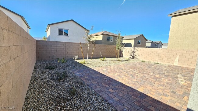 Building Photo - 6071 Swift Lariat St