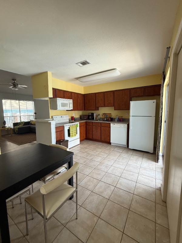 Building Photo - 3506 Cove View Blvd