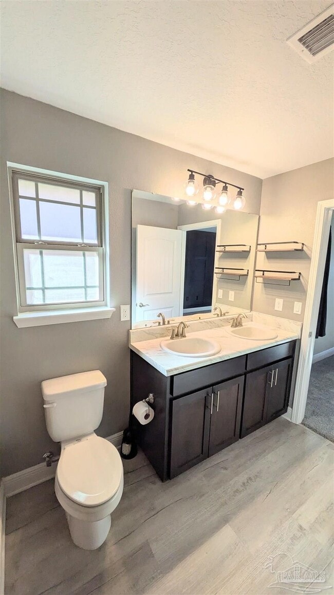 Building Photo - 4417 Fiske St