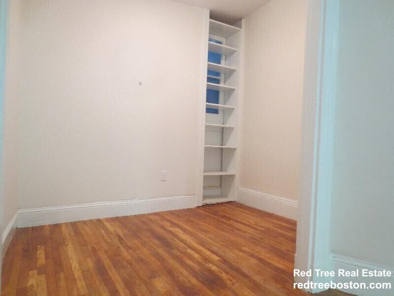 Building Photo - 48 Saint Germain St