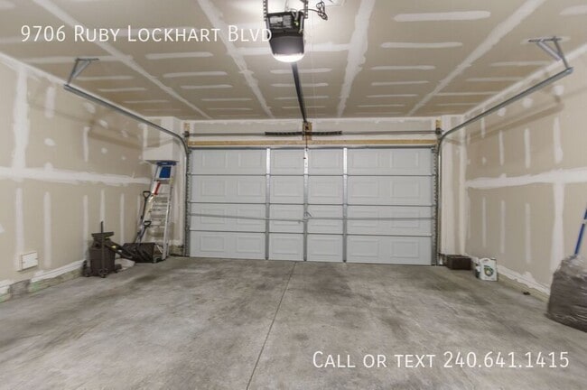 Building Photo - 9706 Ruby Lockhart Blvd