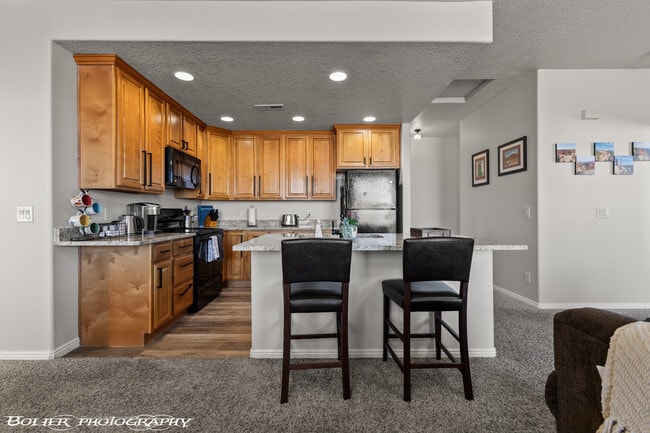 Building Photo - 95 Shade Tree Ln