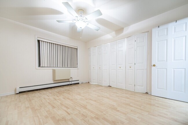 Building Photo - 2226 S Goebbert Rd