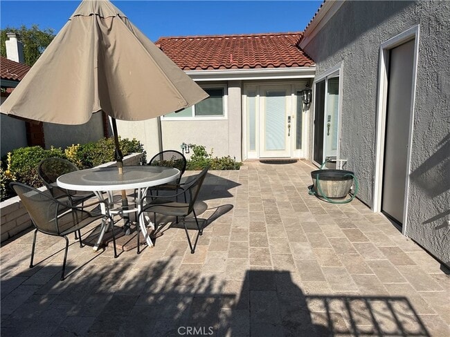 Building Photo - 5438 Via Carrizo