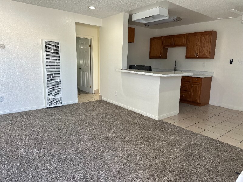 Building Photo - 1234 S Loara St