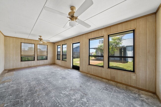 Building Photo - For Rent – Huntingdon Estates 3BR/2BA Home...