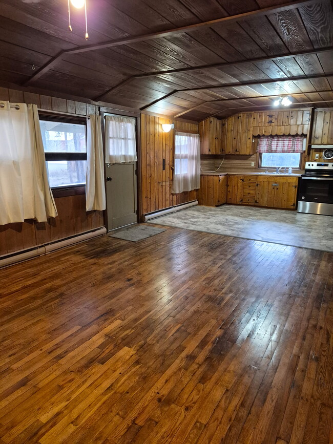 Building Photo - 10391 US Hwy 34