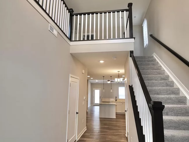 Building Photo - Charming 4 beds 3 baths in Powell!