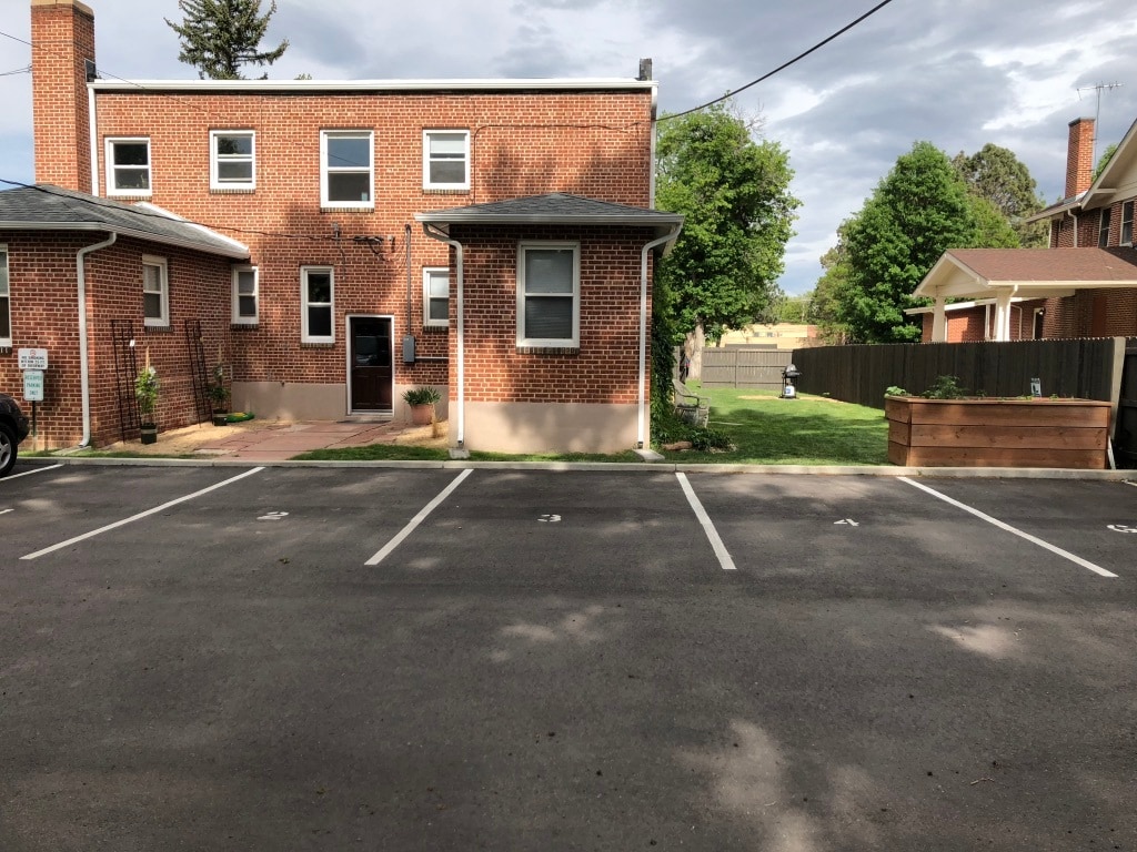 Building Photo - 513 Terry St