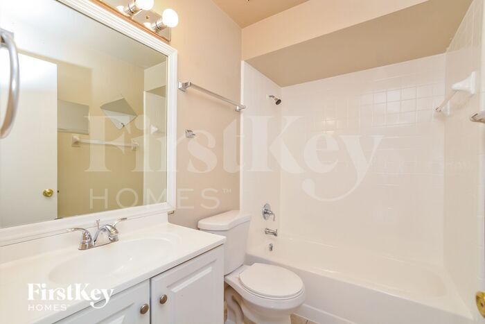 Building Photo - 11529 Darlington Dr