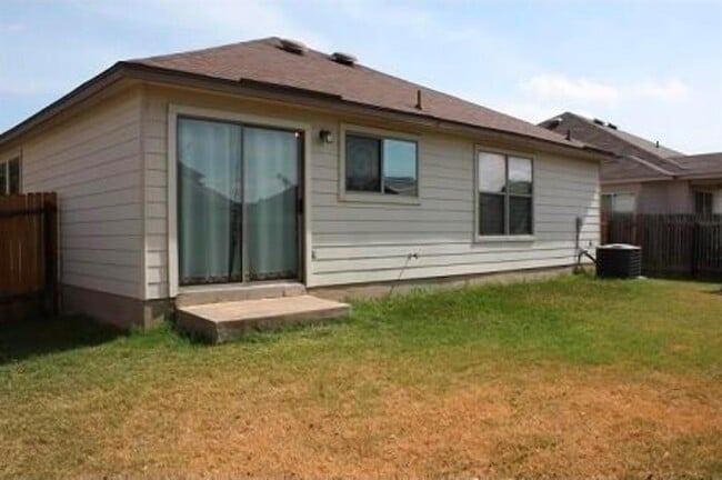Building Photo - 1120 Apollo Cir