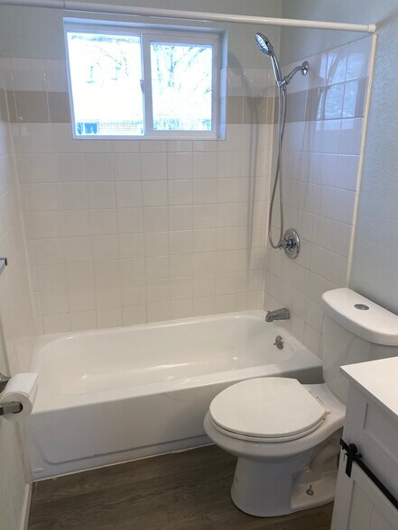 Building Photo - 12960 E 13th Pl