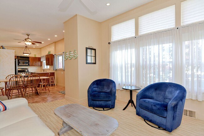 Building Photo - WINTER RENTAL: Two Beaches Cottage
