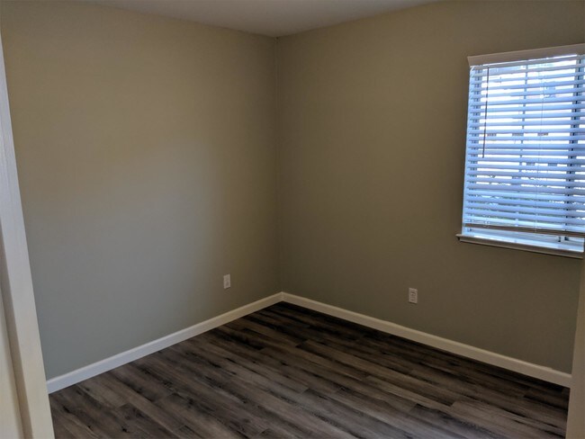 Building Photo - 5443 Andromeda Cir