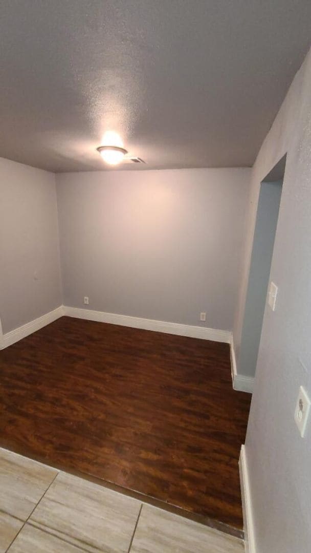 Building Photo - Townhome Available!