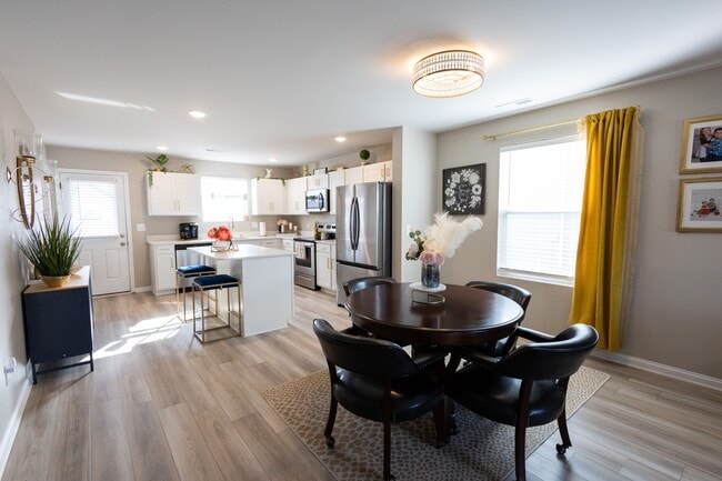 Building Photo - 3174 White Ash St