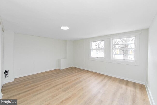 Building Photo - 201 Chester Ave