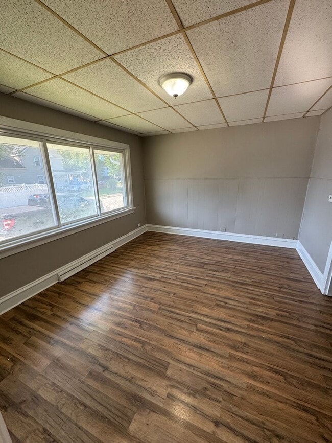 Building Photo - 411 Boltz St