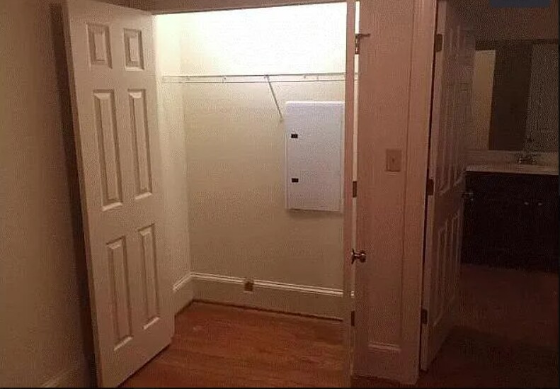 Building Photo - 9 S Brunswick St